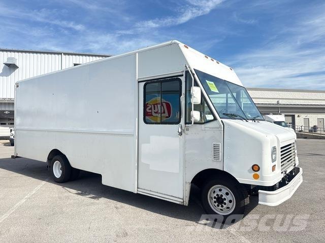 Ford Econoline Samochody dostawcze ze skrzynią zamkniętą