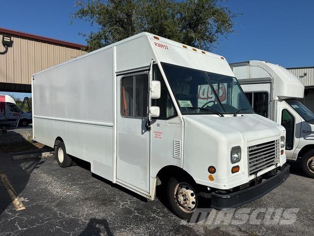 Ford Econoline Samochody dostawcze ze skrzynią zamkniętą