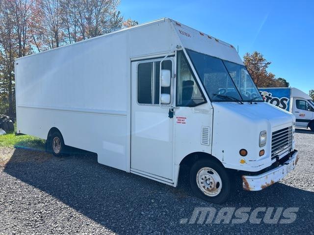 Ford Econoline Samochody dostawcze ze skrzynią zamkniętą