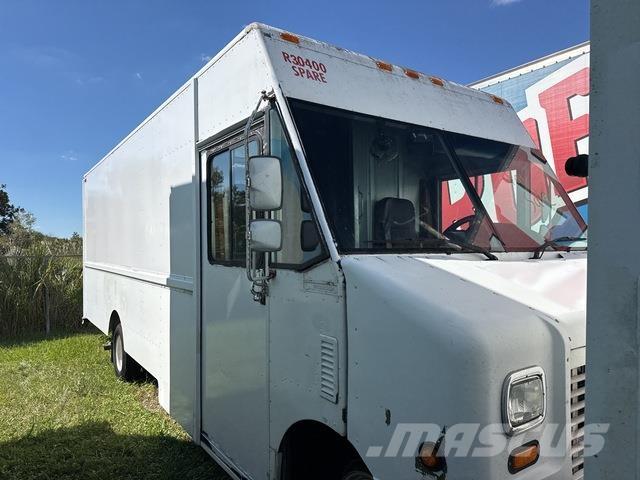 Ford Econoline Samochody dostawcze ze skrzynią zamkniętą