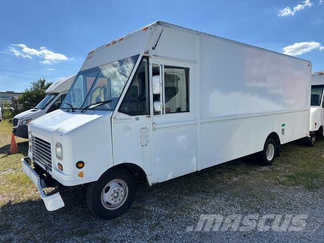 Ford Econoline Samochody dostawcze ze skrzynią zamkniętą