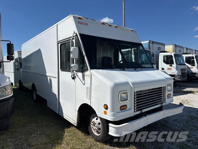 Ford Econoline Samochody dostawcze ze skrzynią zamkniętą