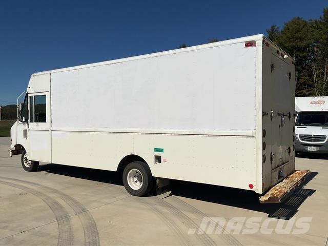 Ford Econoline Samochody dostawcze ze skrzynią zamkniętą