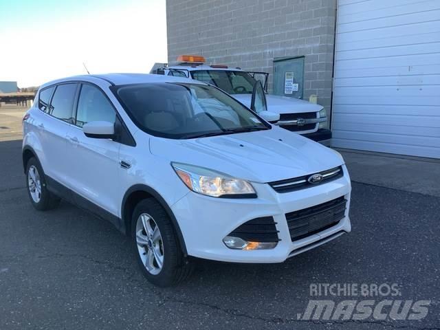Ford Escape Samochody osobowe
