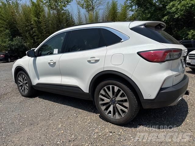 Ford Escape Samochody osobowe
