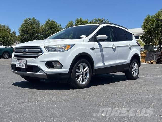 Ford Escape Samochody osobowe