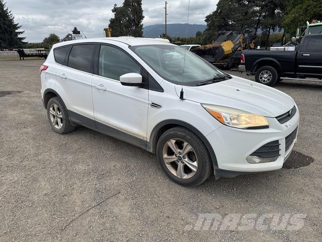 Ford Escape Samochody osobowe