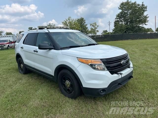 Ford Explorer Samochody osobowe