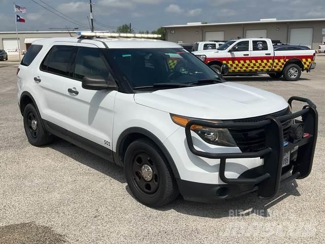 Ford Explorer Samochody osobowe