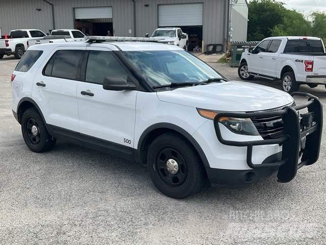 Ford Explorer Samochody osobowe