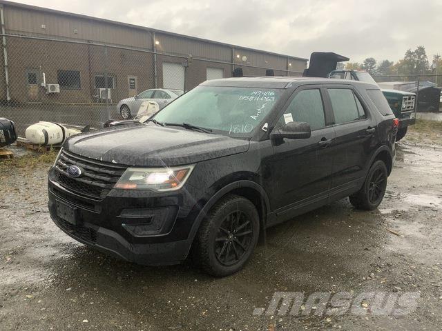 Ford Explorer Samochody osobowe