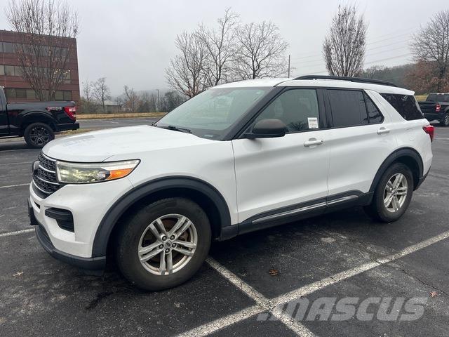 Ford Explorer Samochody osobowe