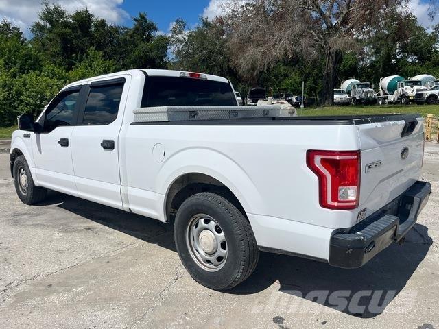 Ford F-150 Pick-upy / Pojazdy z otwieranymi burtami