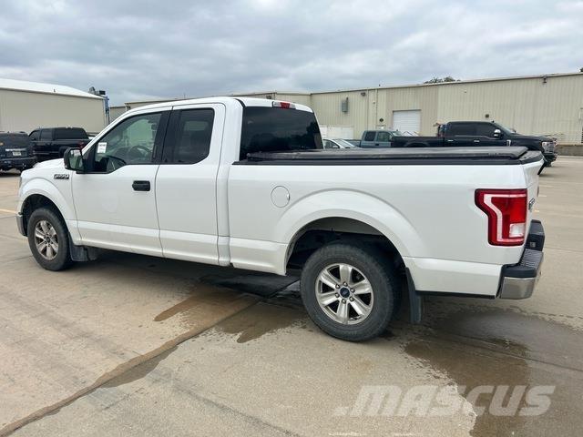 Ford F-150 Pick-upy / Pojazdy z otwieranymi burtami