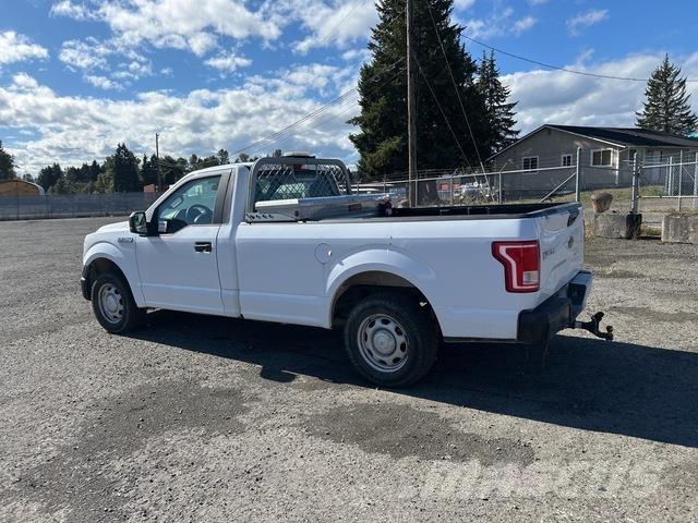 Ford F-150 Pick-upy / Pojazdy z otwieranymi burtami