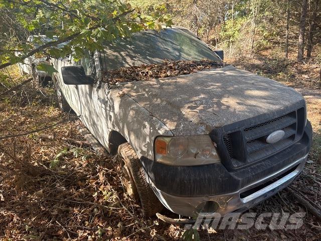 Ford F-150 Pick-upy / Pojazdy z otwieranymi burtami