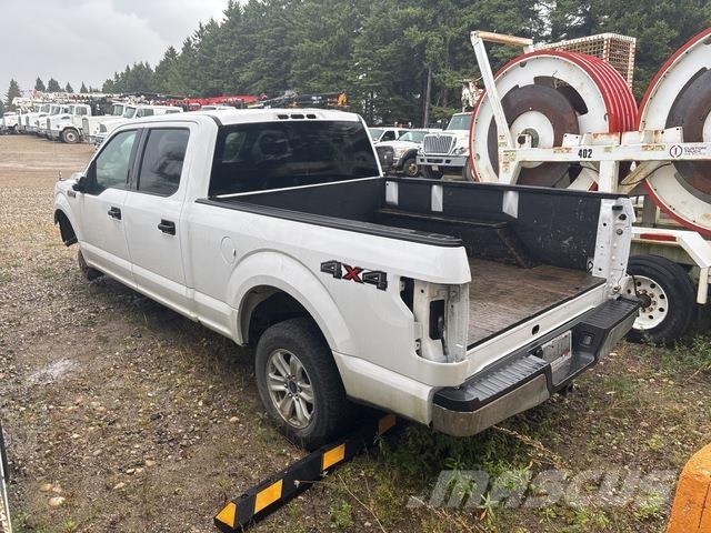 Ford F-150 4x4 Pick-upy / Pojazdy z otwieranymi burtami