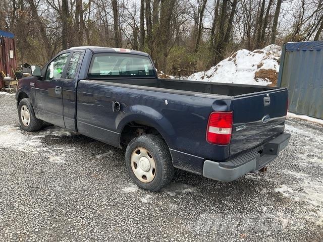 Ford F-150 STX Pick-upy / Pojazdy z otwieranymi burtami