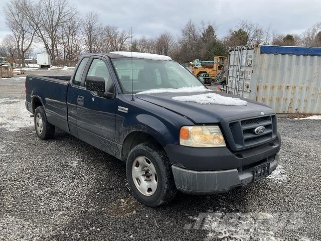 Ford F-150 STX Pick-upy / Pojazdy z otwieranymi burtami