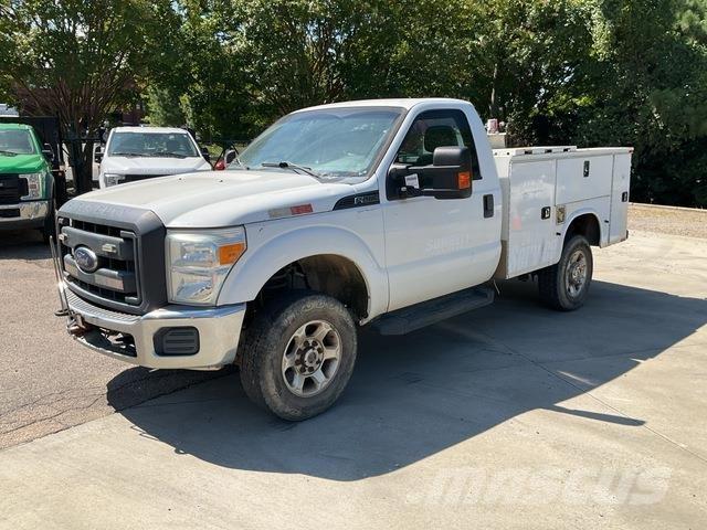 Ford F-250 Pick-upy / Pojazdy z otwieranymi burtami