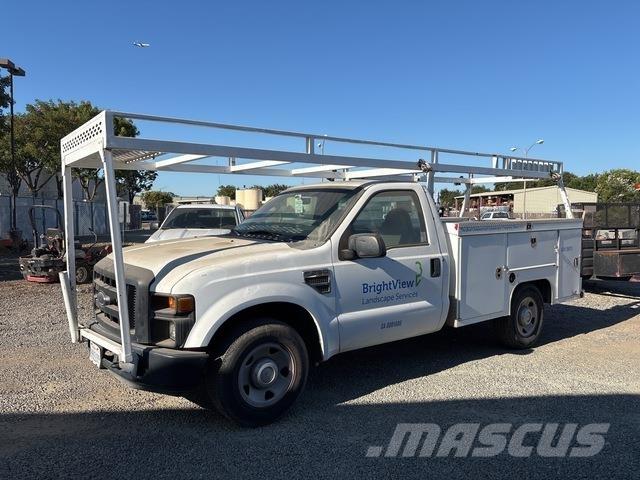 Ford F-250 Pick-upy / Pojazdy z otwieranymi burtami