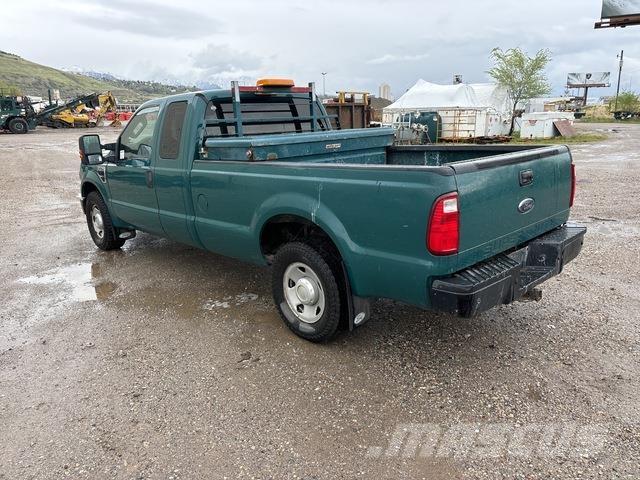 Ford F-250 Inne