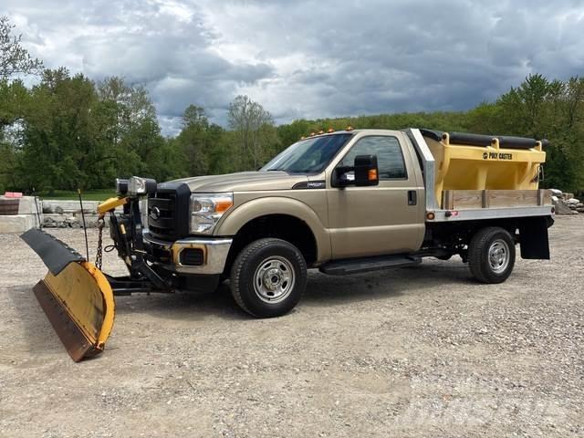 Ford F-250 Lemiesze i pługi śnieżne