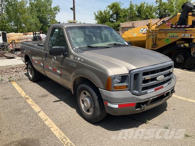 Ford F-250 Inne