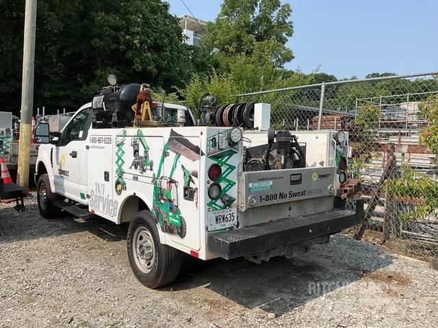 Ford F-250 Pojazdy komunalne