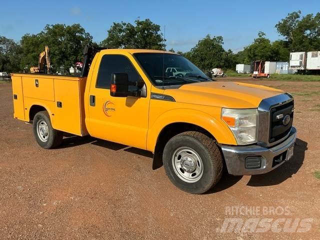 Ford F-250 Pick-upy / Pojazdy z otwieranymi burtami