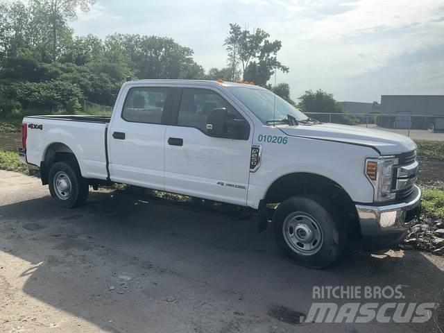Ford F-250 Inne