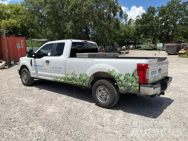Ford F-250 Inne