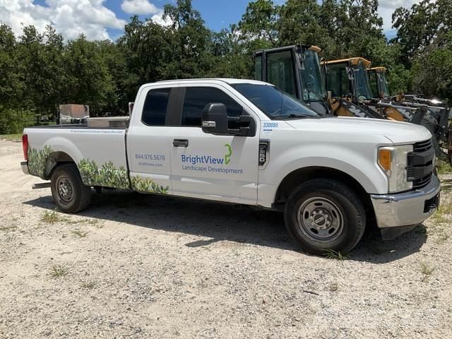 Ford F-250 Inne
