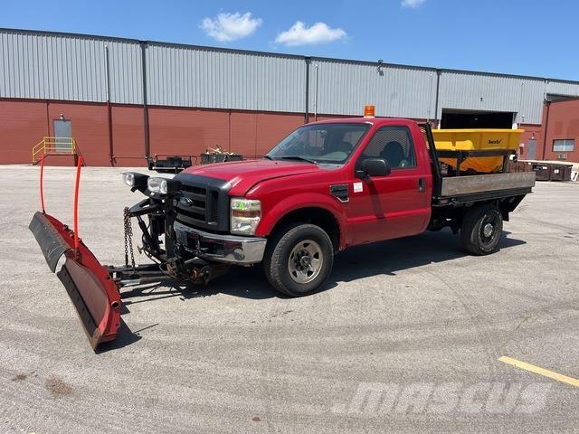 Ford F-250 Lemiesze i pługi śnieżne