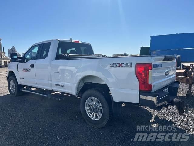 Ford F-250 Inne