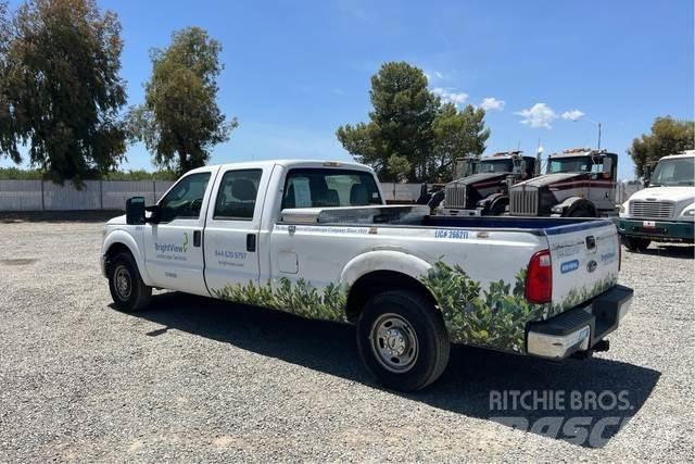 Ford F-250 Inne