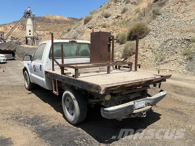 Ford F-250 Ciężarówki typu Platforma / Skrzynia