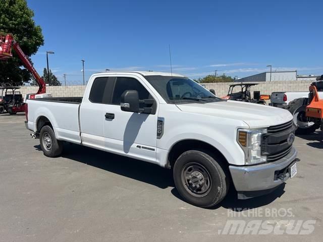Ford F-250 Inne