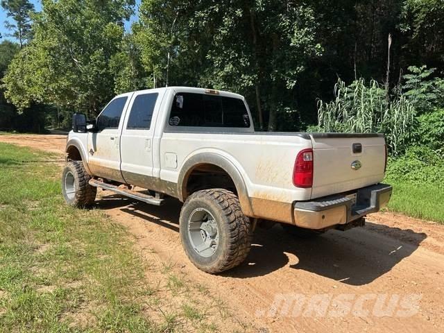 Ford F-250 Pick-upy / Pojazdy z otwieranymi burtami
