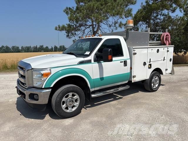 Ford F-250 Pick-upy / Pojazdy z otwieranymi burtami