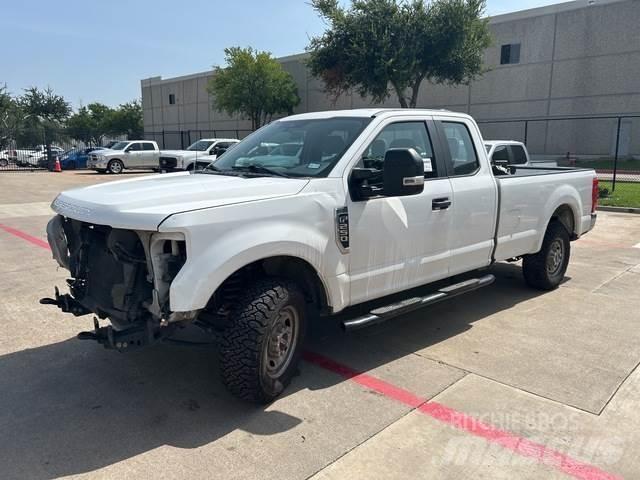 Ford F-250 Inne