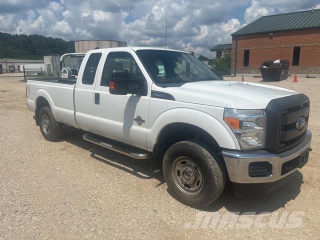 Ford F-250 Inne