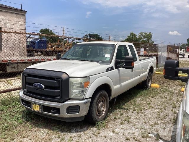 Ford F-250 Inne