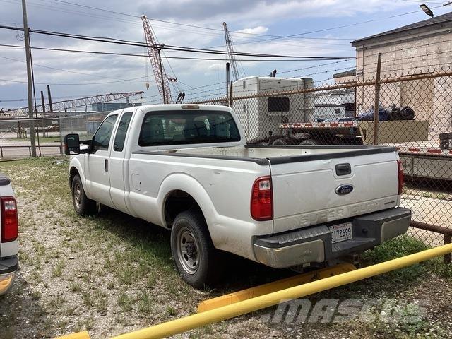 Ford F-250 Inne