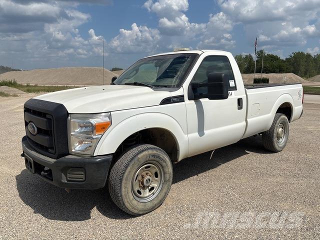 Ford F-250 Inne