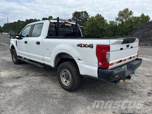 Ford F-250 Pick-upy / Pojazdy z otwieranymi burtami