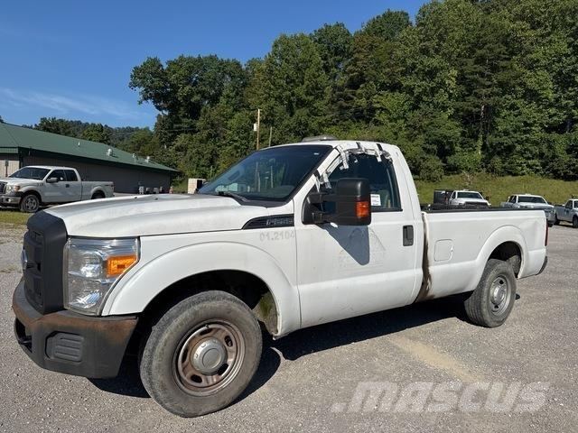 Ford F-250 Pick-upy / Pojazdy z otwieranymi burtami