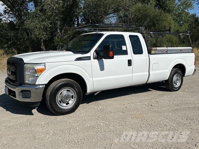 Ford F-250 Inne