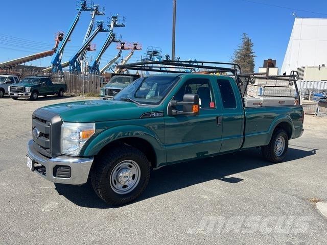 Ford F-250 Inne