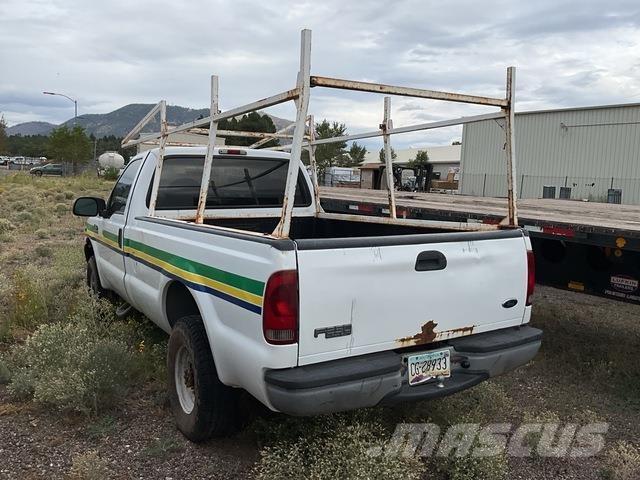 Ford F-250 Pick-upy / Pojazdy z otwieranymi burtami